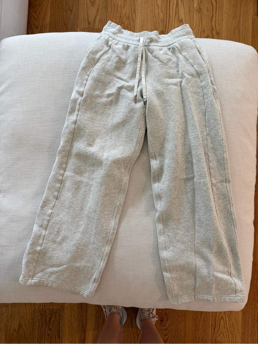 Lululemon Women’s Scuba Mid-Rise Wide-Leg Pant XS